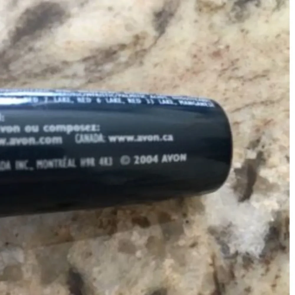 Avon Lipstick Brilliant Moisture Heaven 2004 VTG